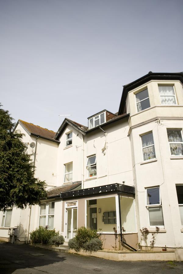 Large 2 Bedroom Apt - Near Beach - Free Parking Bournemouth Zewnętrze zdjęcie