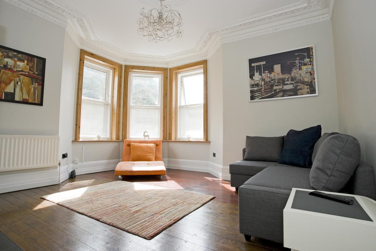 Large 2 Bedroom Apt - Near Beach - Free Parking Bournemouth Zewnętrze zdjęcie